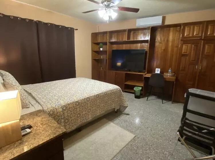 تختخواب و صبحانه Portal Los Castaños