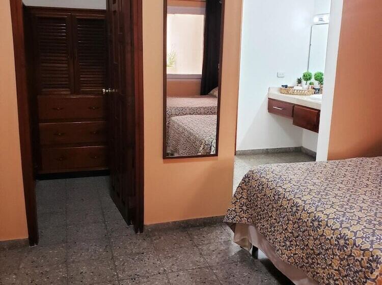 تختخواب و صبحانه Portal Los Castaños