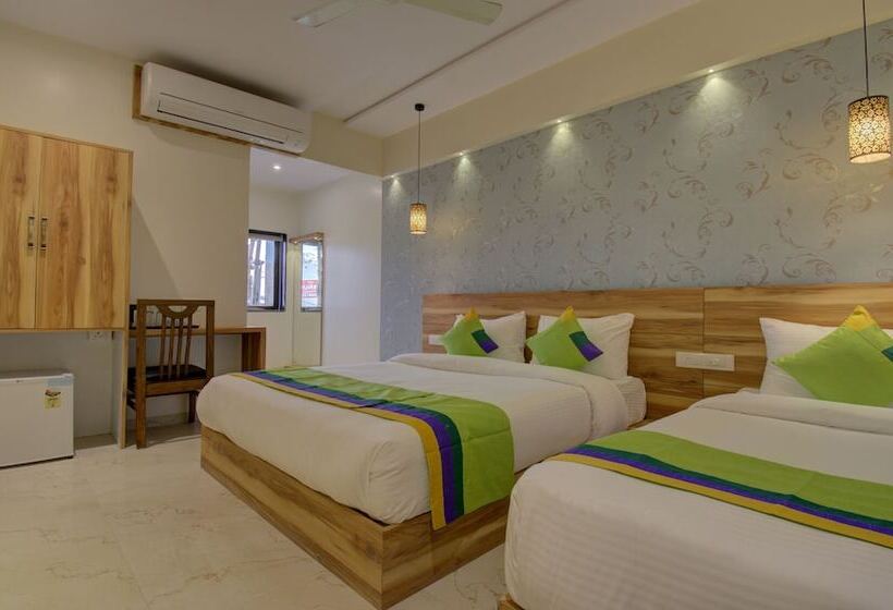 هتل Amisha International