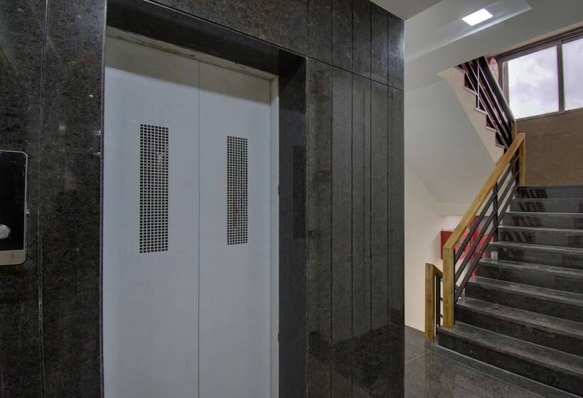 هتل Amisha International