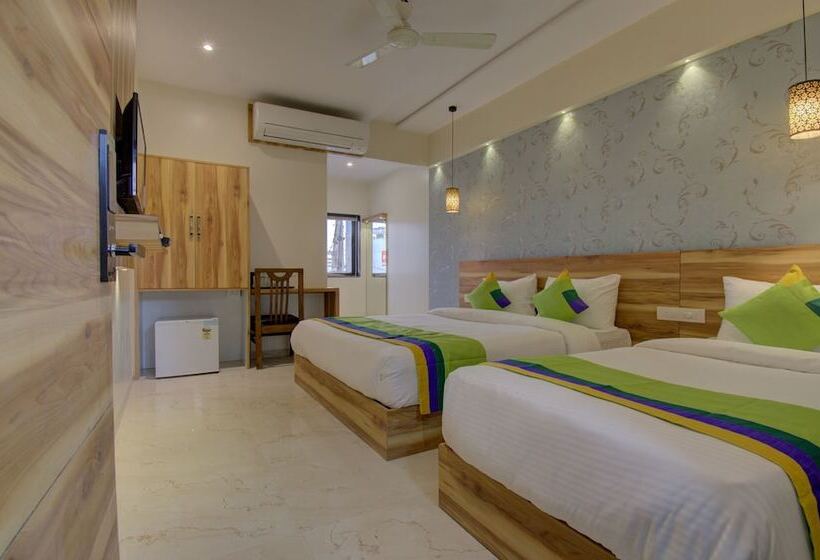 هتل Amisha International