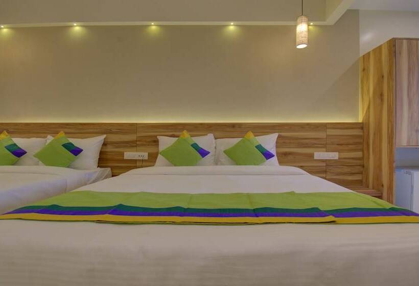 هتل Amisha International