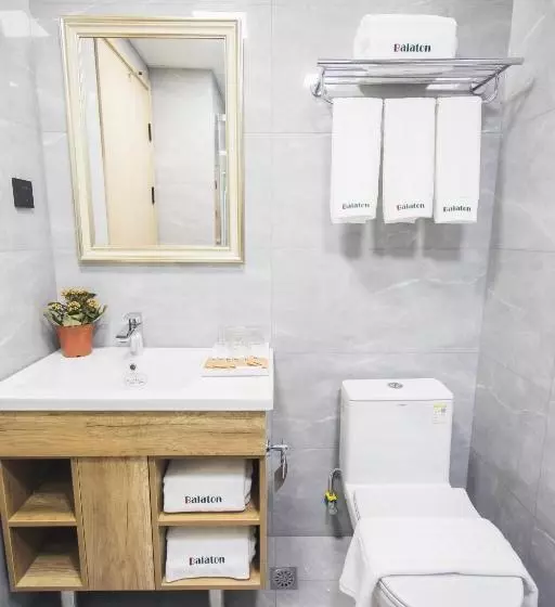 Hotelli Shao Xing Balaton