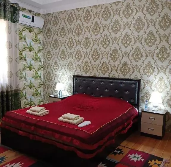 تختخواب و صبحانه Khiva Bibimariyam