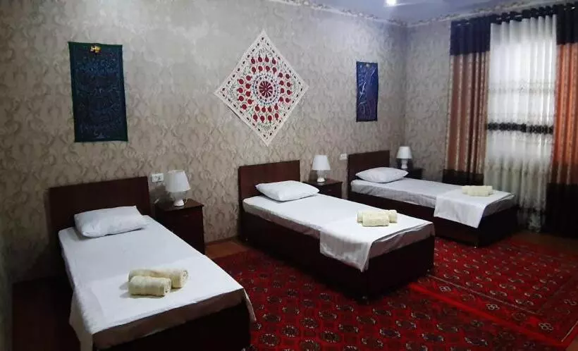 تختخواب و صبحانه Khiva Bibimariyam