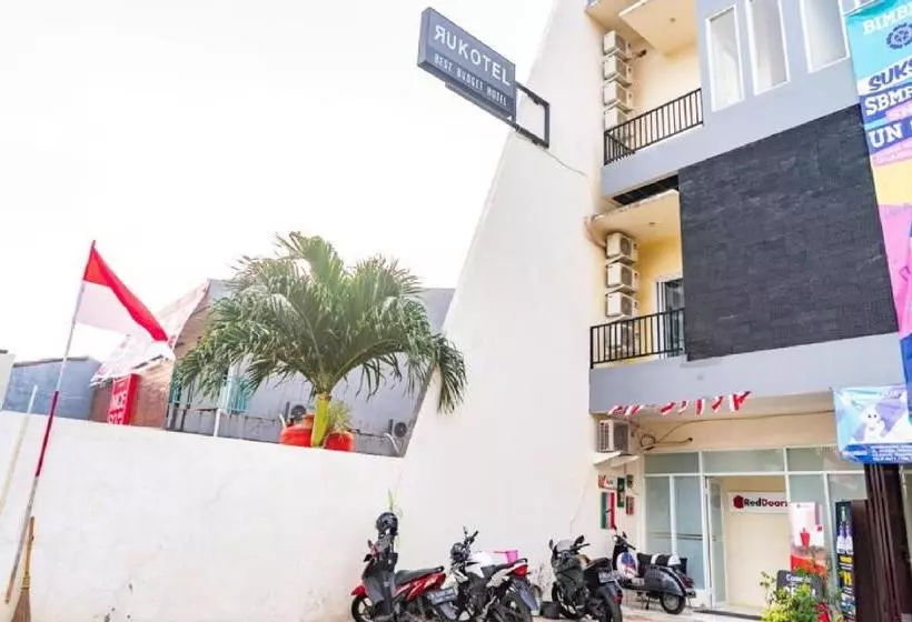 ホテル Reddoorz Near Cbd Ciledug