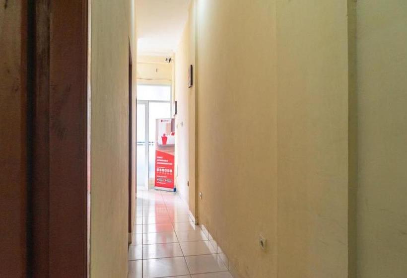 فندق Reddoorz Near Cbd Ciledug