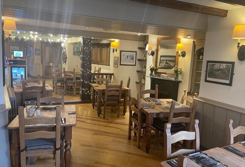 فندق Garddfon Inn