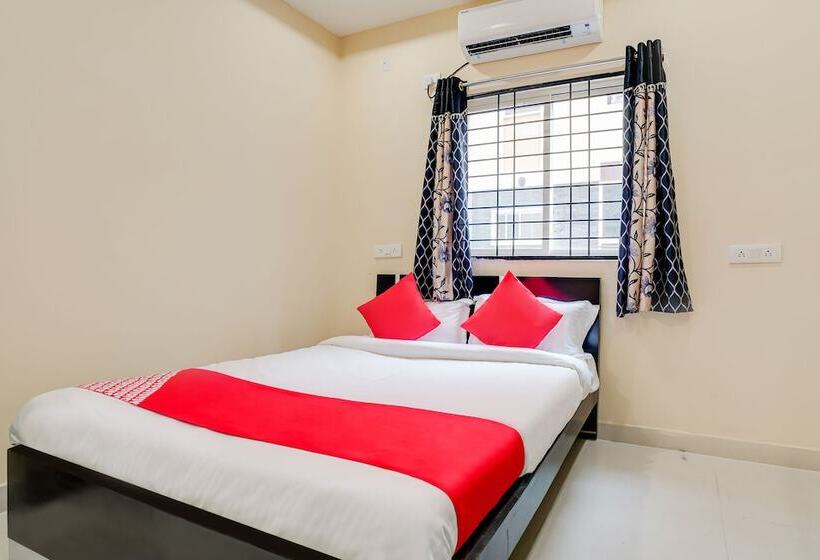 Hotel Oyo 46419 Moon Light Hospitality