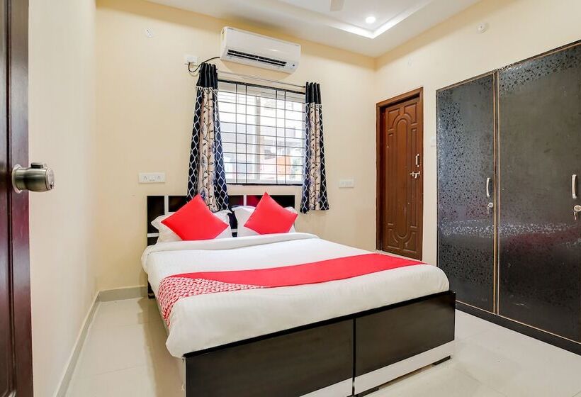 Hotel Oyo 46419 Moon Light Hospitality