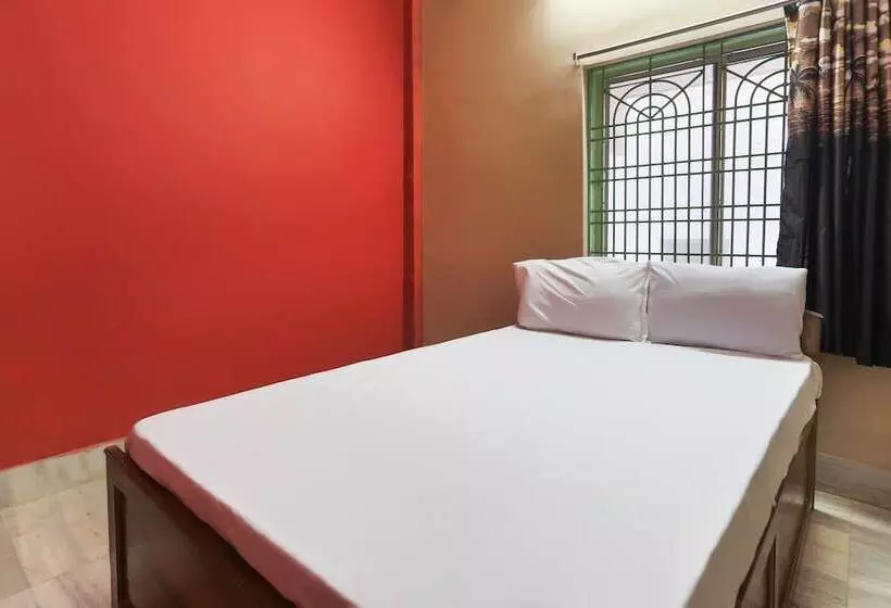 ホテル Spot On 38541 Nirmalya S Maharaja