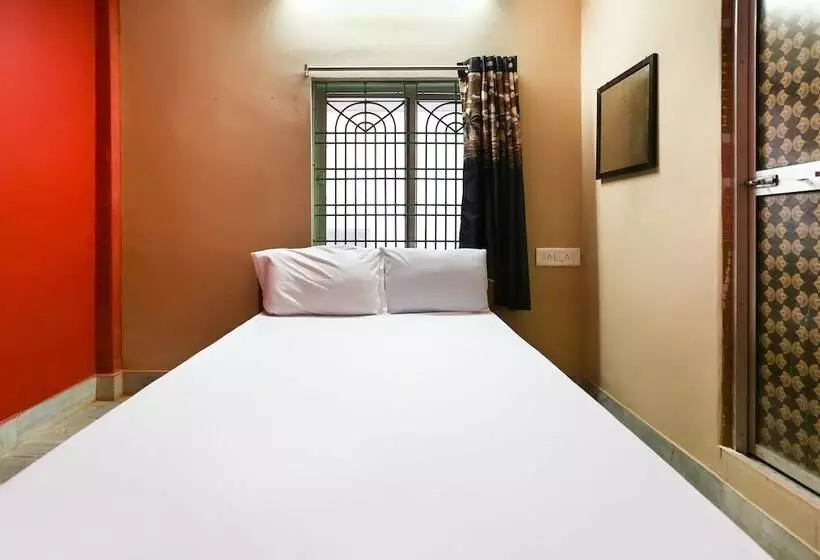 ホテル Spot On 38541 Nirmalya S Maharaja