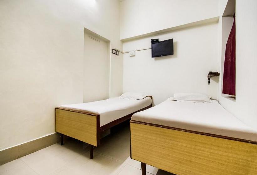 Hotell Spot On 8003 New Akash