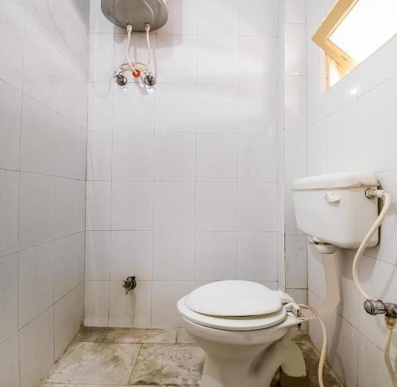 Hotell Spot On 8003 New Akash