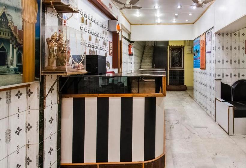 Hotell Spot On 8003 New Akash