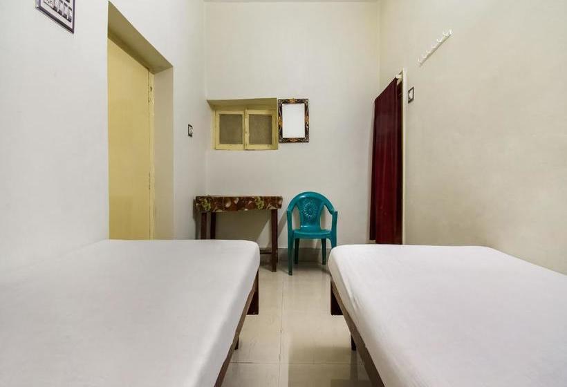 Hotell Spot On 8003 New Akash