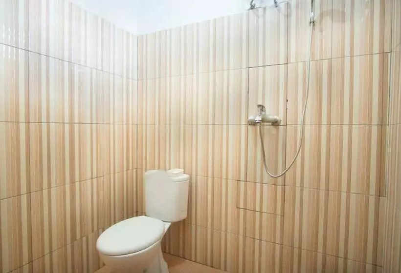 Majatalo Reddoorz Near Mal Abepura