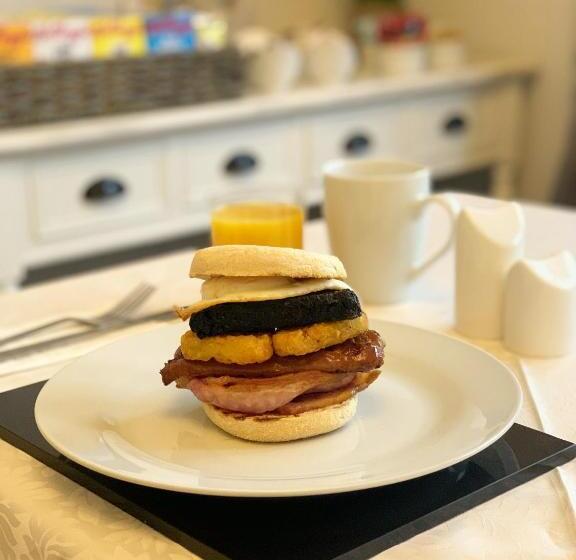 Pensió Smugglers Rest Bed & Breakfast