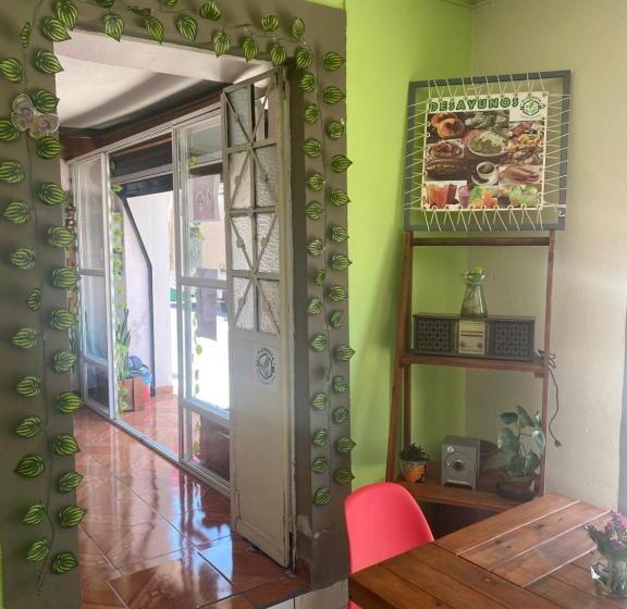 ホテル Tiberiades