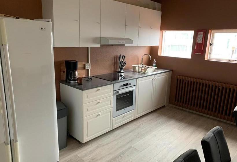 پانسیون ármuli Guest House