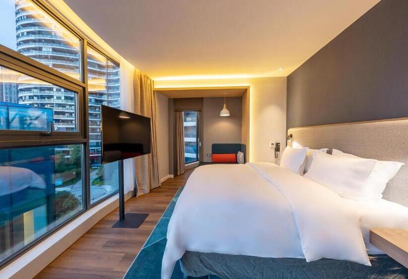 בית מלון כפרי Holiday Inn Express Yichang Riverside By Ihg