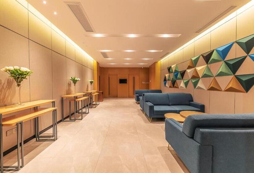 בית מלון כפרי Holiday Inn Express Yichang Riverside By Ihg