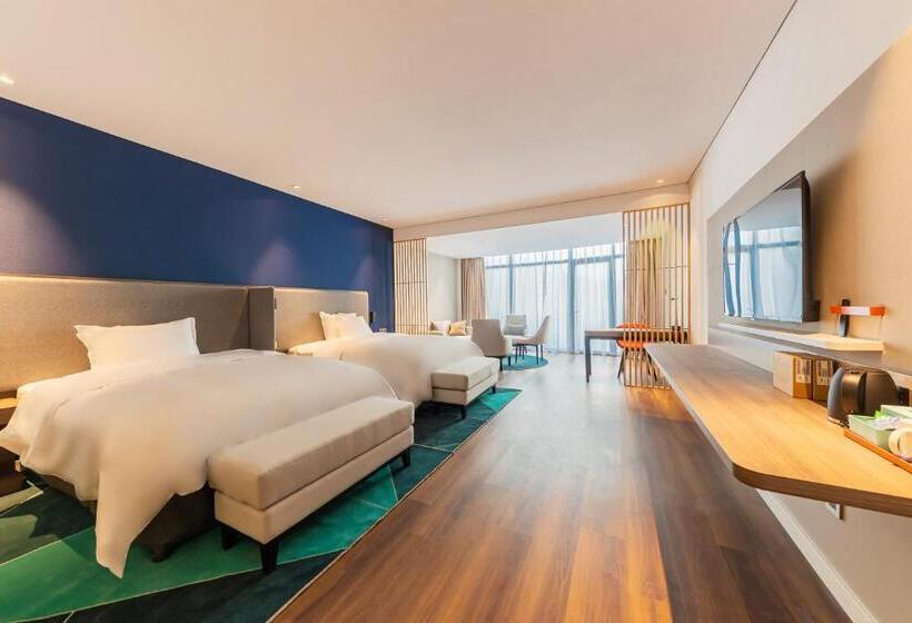 בית מלון כפרי Holiday Inn Express Yichang Riverside By Ihg