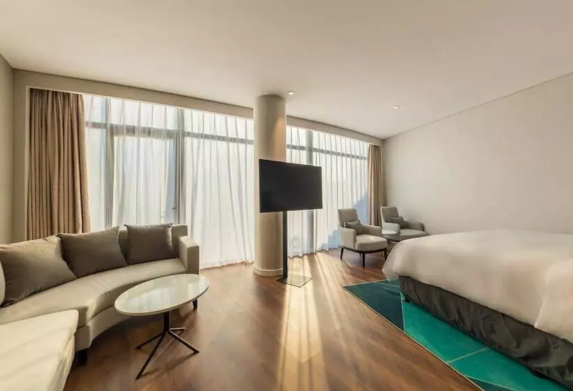 ホテル Holiday Inn Express Yichang Riverside By Ihg