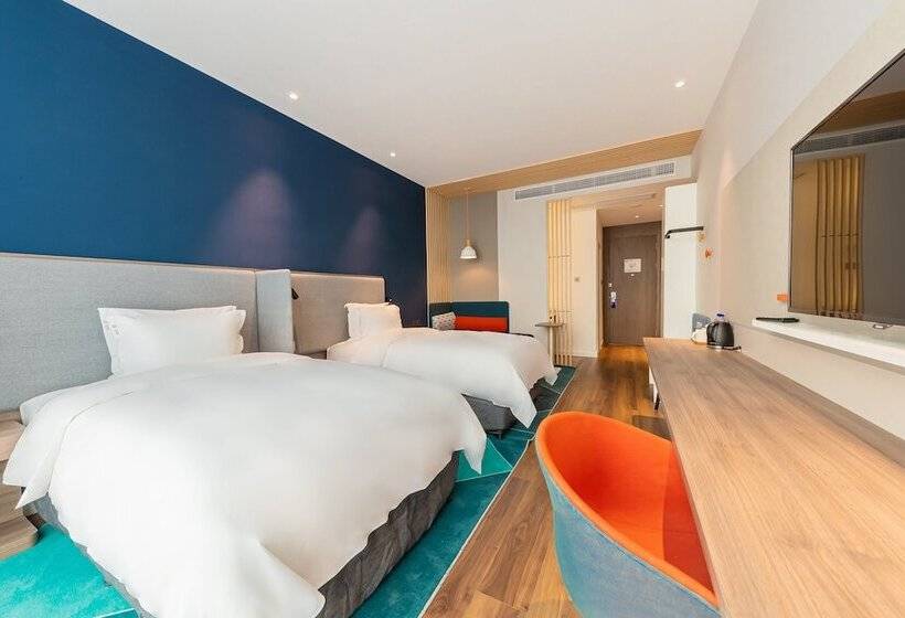 בית מלון כפרי Holiday Inn Express Yichang Riverside By Ihg