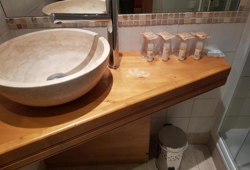 هتل Hôtel Restaurant Angival Chambres Et Appartement