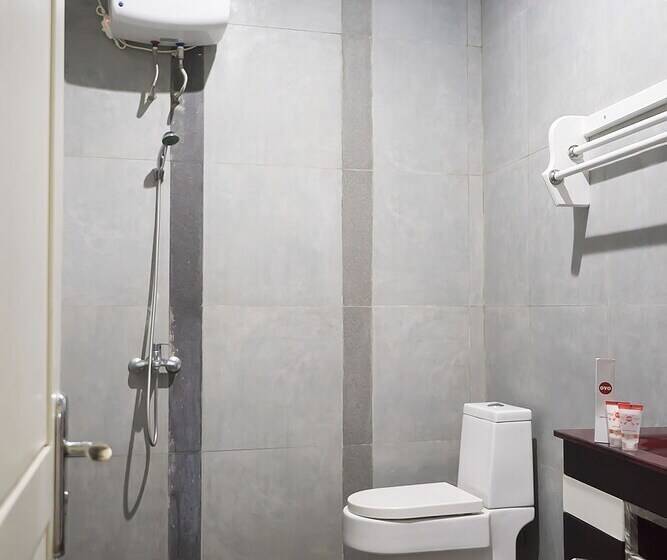 هتل Oyo 1283 Guest House Loemajan