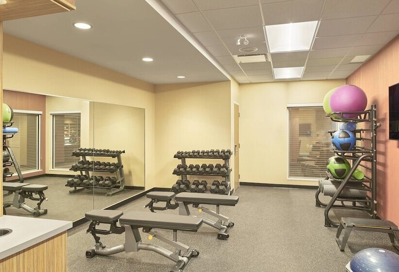 Отель Towneplace Suites By Marriott Medicine Hat