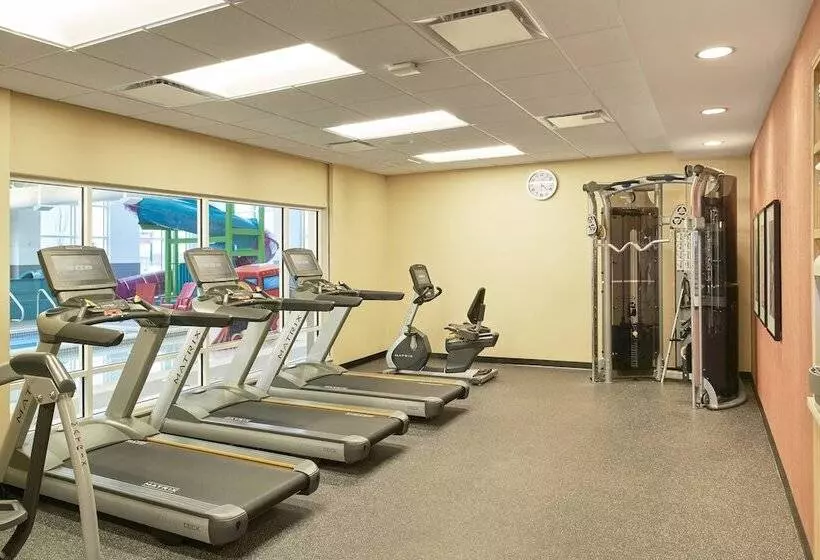 ホテル Towneplace Suites By Marriott Medicine Hat