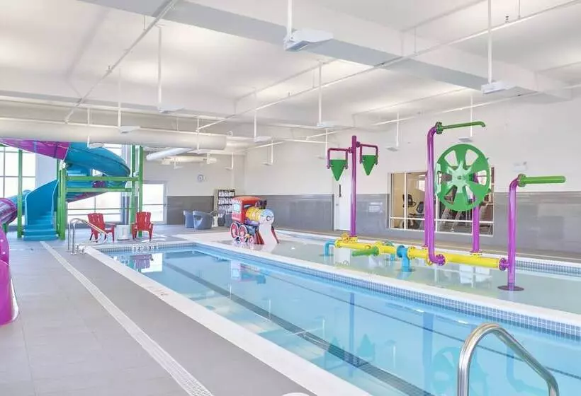 ホテル Towneplace Suites By Marriott Medicine Hat