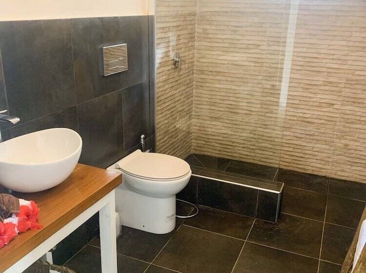 בית מלון כפרי Arya Boutique Resort