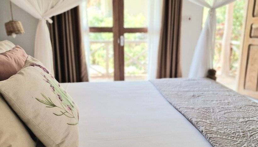 בית מלון כפרי Arya Boutique Resort