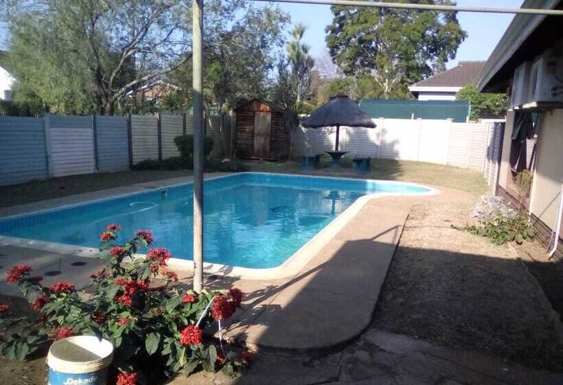 פנסיון The Classio Guest House