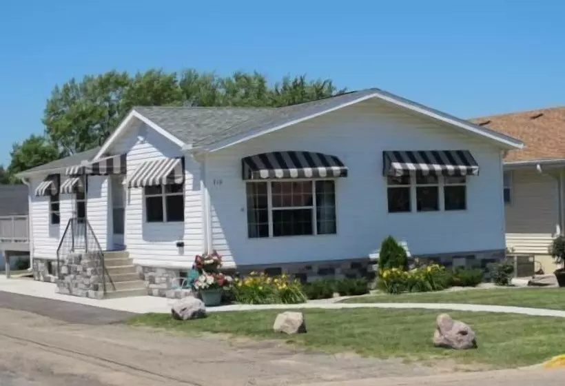 Black Hawk Motel & Suites