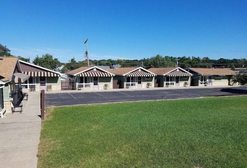 Black Hawk Motel & Suites