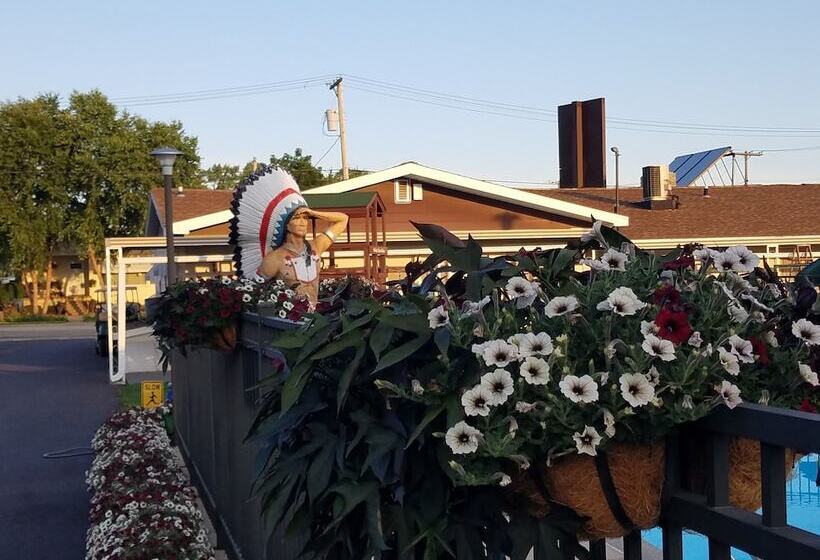 Black Hawk Motel & Suites