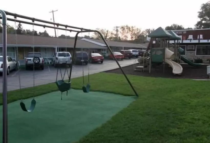 Black Hawk Motel & Suites