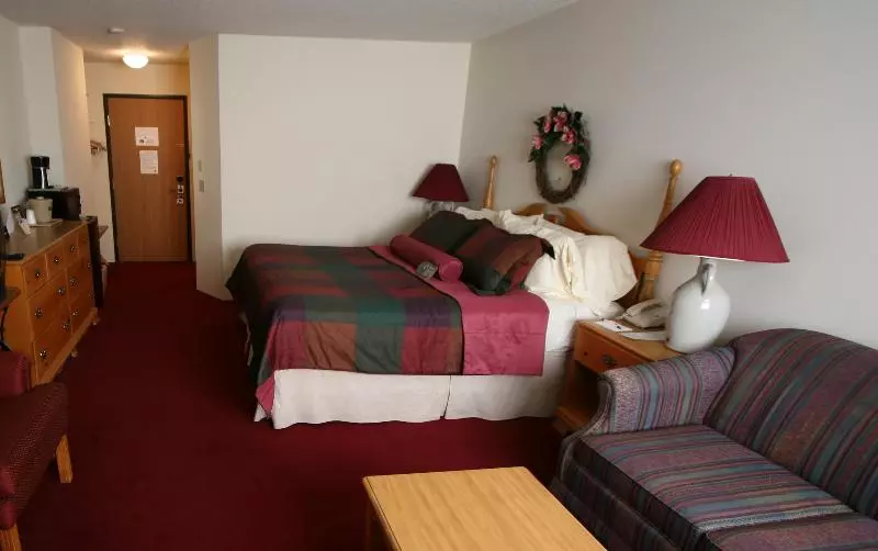 Отель Best Western Dodgeville Inn & Suites