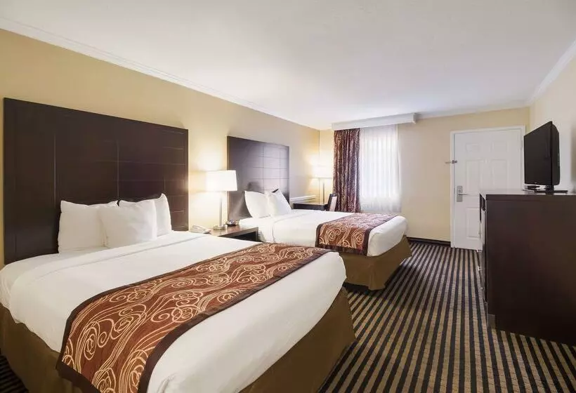 فندق Best Western Mckenzie