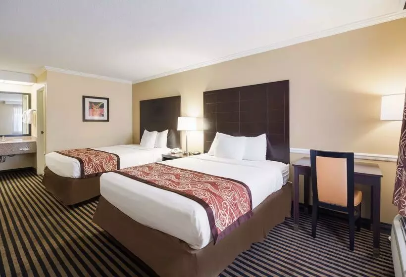 فندق Best Western Mckenzie