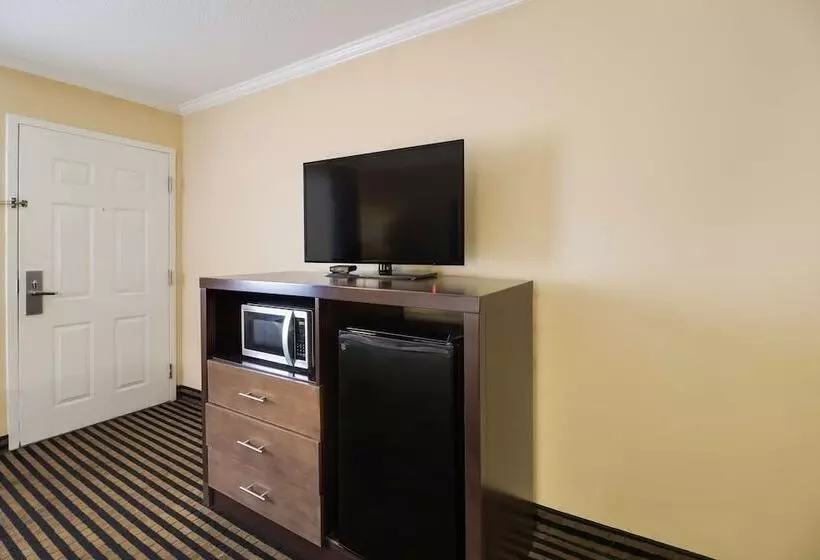 فندق Best Western Mckenzie