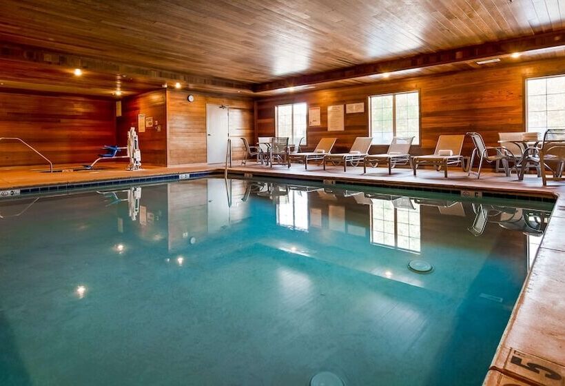 فندق Best Western Plus Rama Inn & Suites