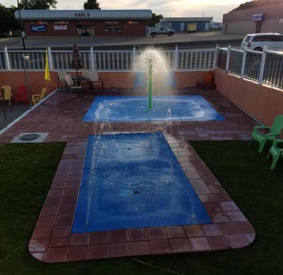 فندق Broadway Inn Yankton