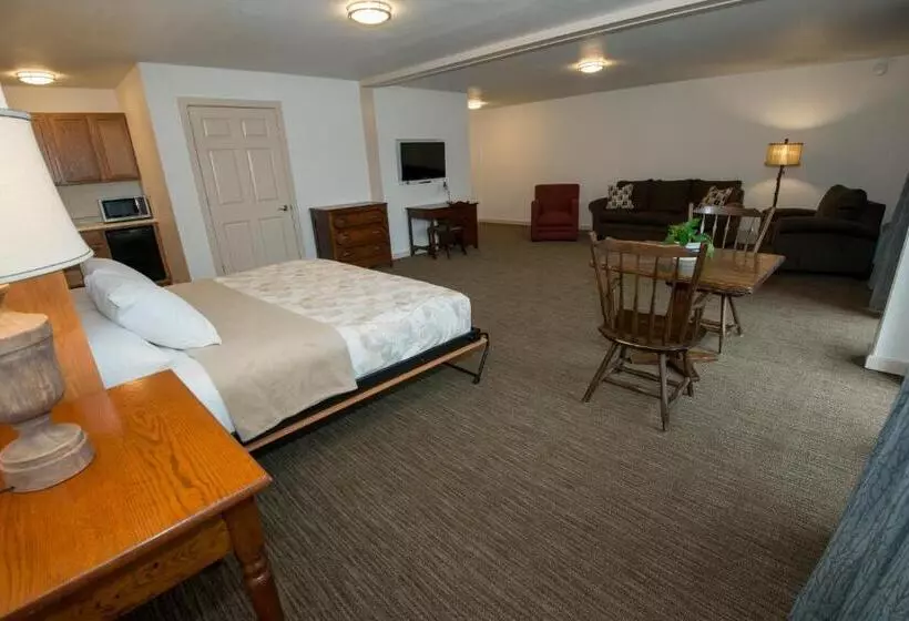 酒店 Brown County Inn