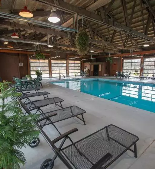 酒店 Brown County Inn