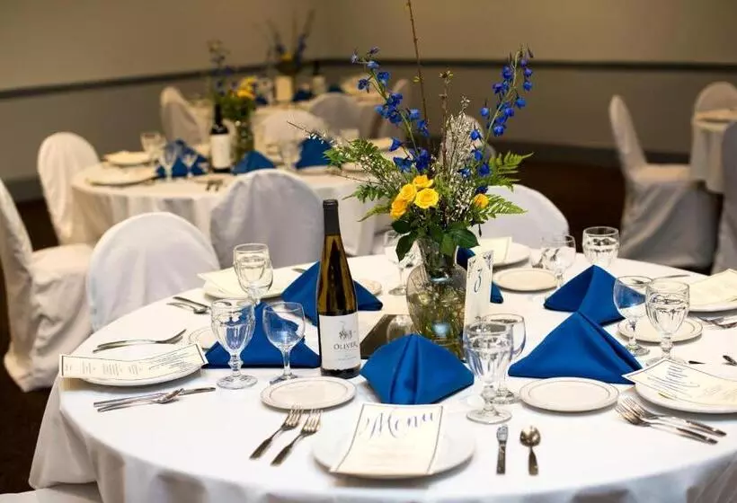 酒店 Brown County Inn